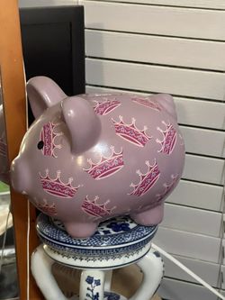 Large Pink Princess Crown Piggy Bank – Cute Kids Room Decor 🐷👑 | Bought for $30