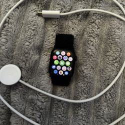 Apple Watch Series 8