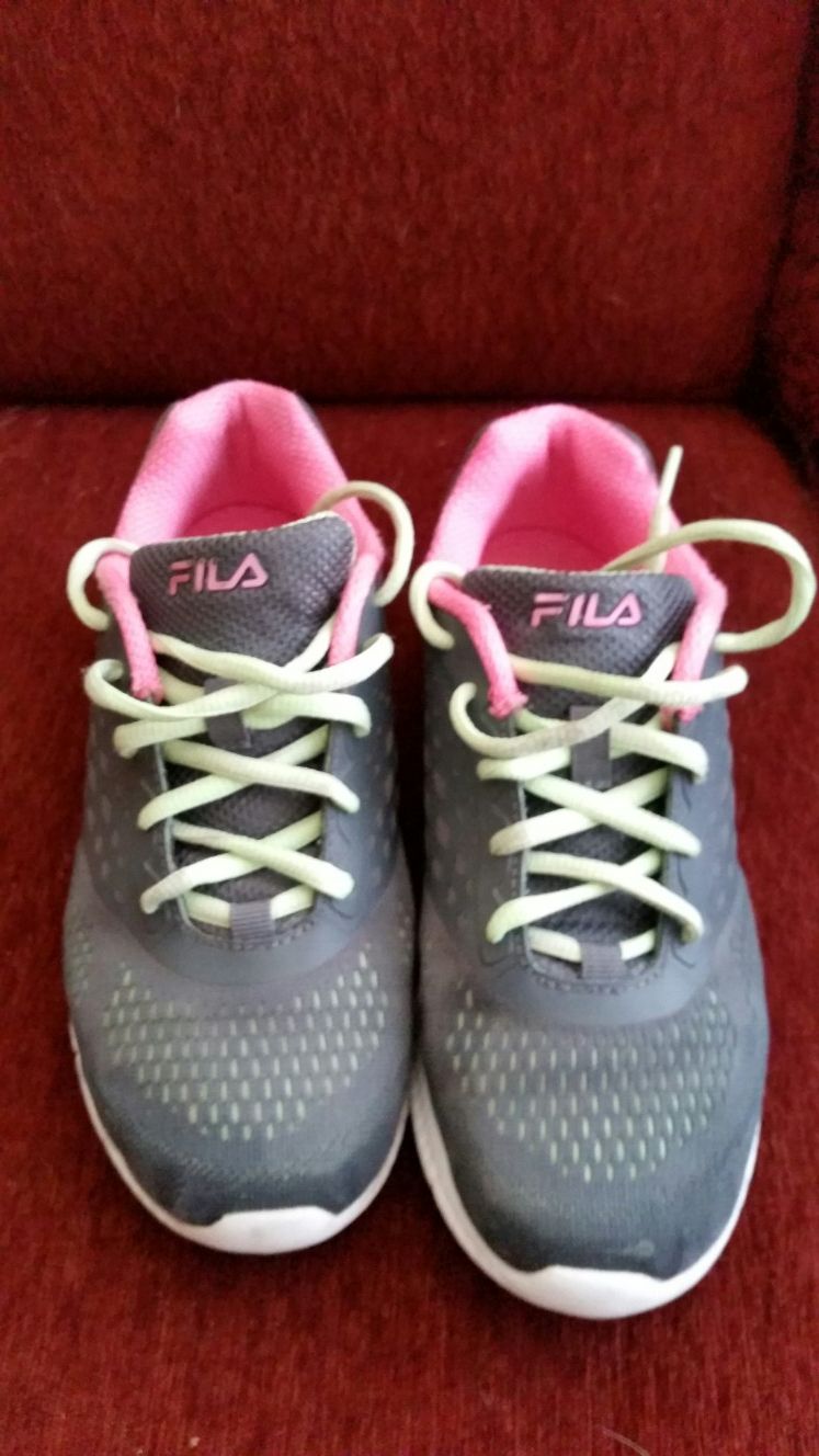 Women's shoes ( Fila )