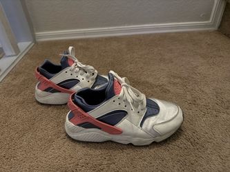 Nike Air Huarache Women’s Size 8