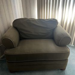 FREE COUCH 