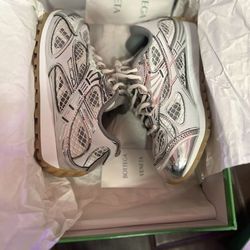 Bottega Veneta Size 39