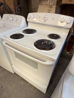 GE White Electric Coil Range Stove 30” wide