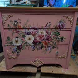 3  Drawer Dresser
