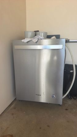 Whirlpool Dishwasher