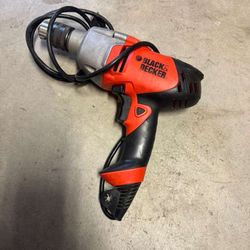 BLACK & DECKER