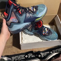 Men’s Lebron 19 Size 10.5