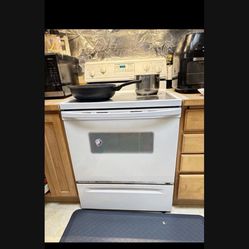 Electric Glass Top Stove 