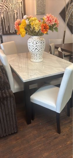 White top marble dining set