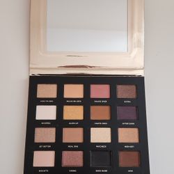 Eyeshadow Palette ICONIC Brand New