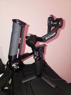 Dji Rs3 mini with sling handle