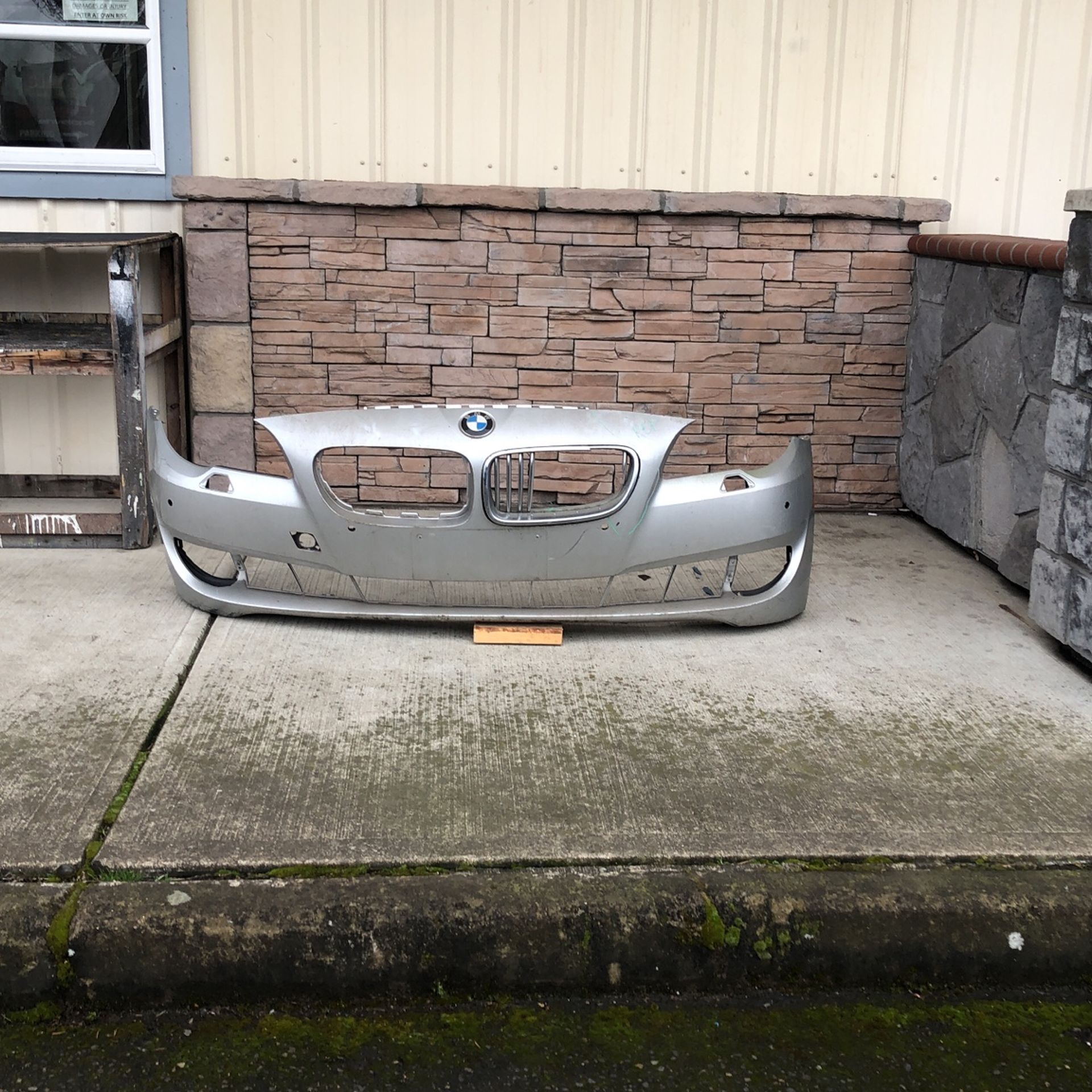 2011 To 2013 BMW 528i Front Bumper BM1000 241