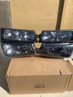 Silverado pk 03-06 new headlights set