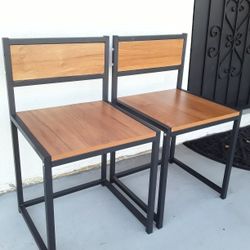 2 Chairs 