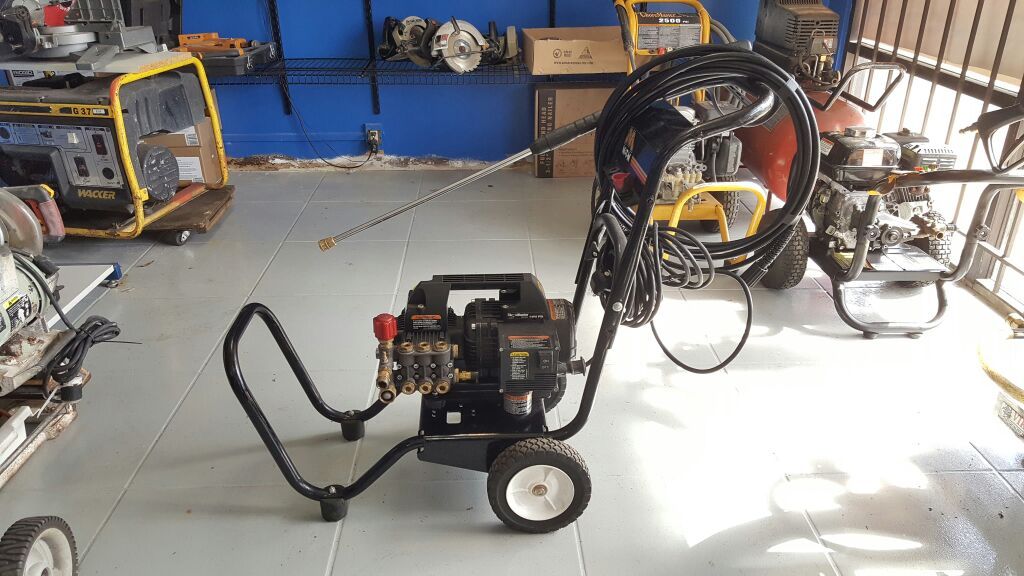 Mi-T-M 1400PSI Electric Pressure Washer CM-1400-HDEC **LIKE NEW!