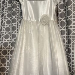 Kids size 8 first communion dress