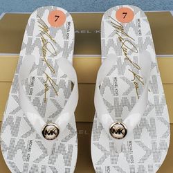 Michael Kors Women's Flip Flops Size 7 Only 