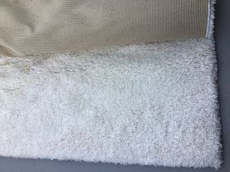 8x10 White Rugs Asking $175.
