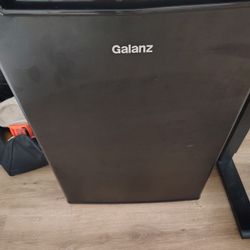 Galanz Mini Fridge With Freezer
