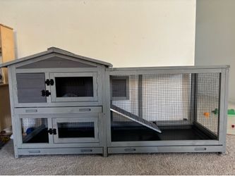 Small animal enclosure/ hutch