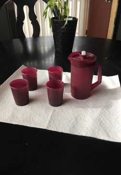 Tupperware Mini Party Set