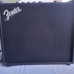 Fender Mustang LT25 Guitar Amp