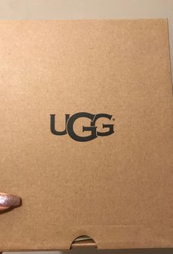 Toddler Authentic Fringe metallic Uggs size 8 brand new
