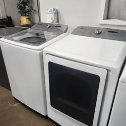 Samsung SET Steam Washer And Dryer LARGE 