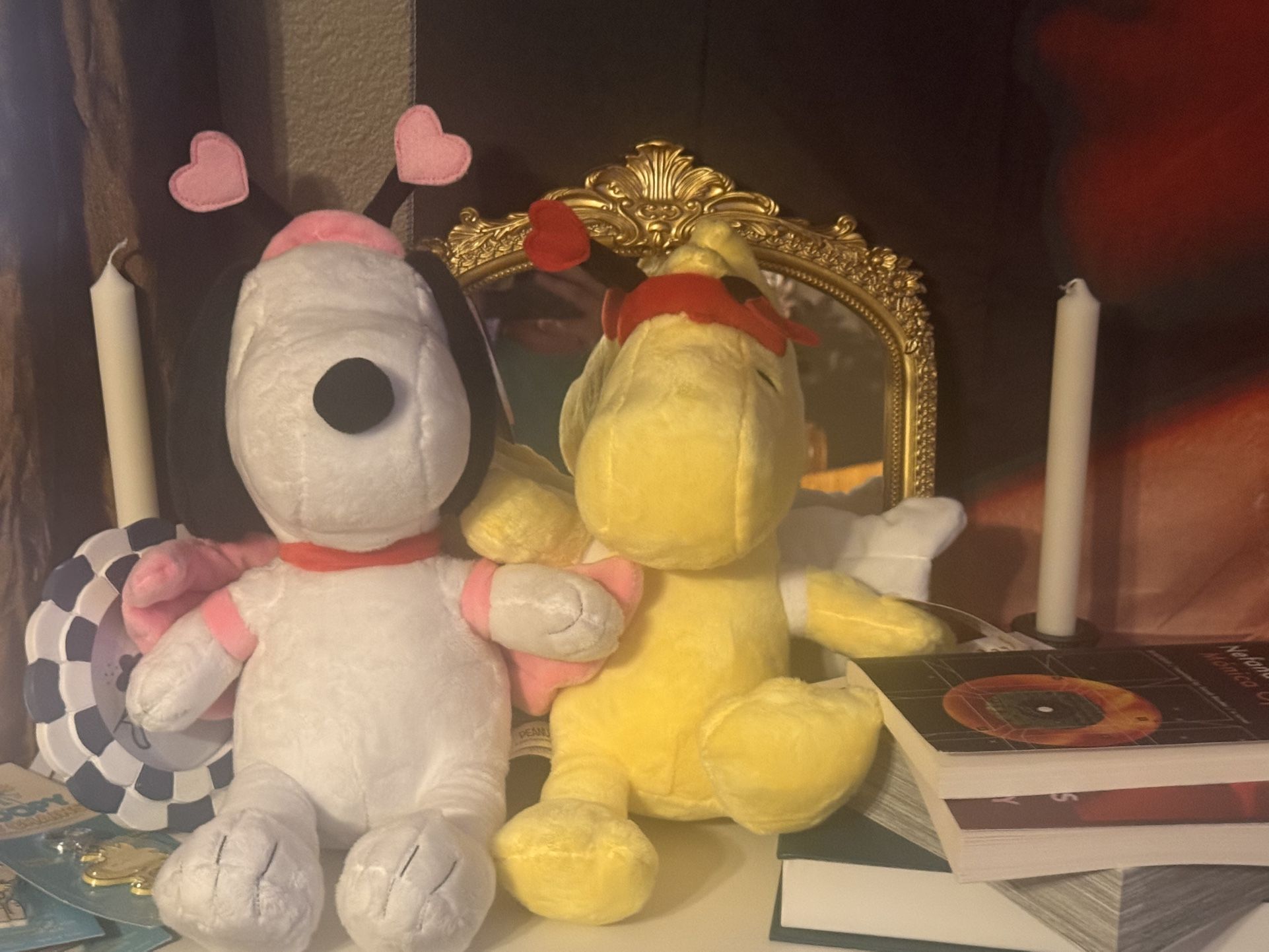 multiple snoopy plushies