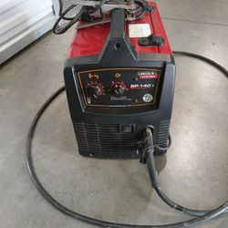 Lincoln Electric U2688-2 SP-140T MIG Welder 120V, 20A, 60HZ$400 Obo