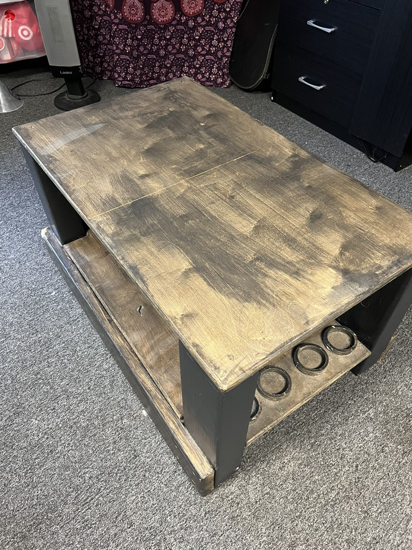Coffee table/ chubs/snappa table
