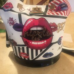 Multifuncional Bucket Bag Backpack 