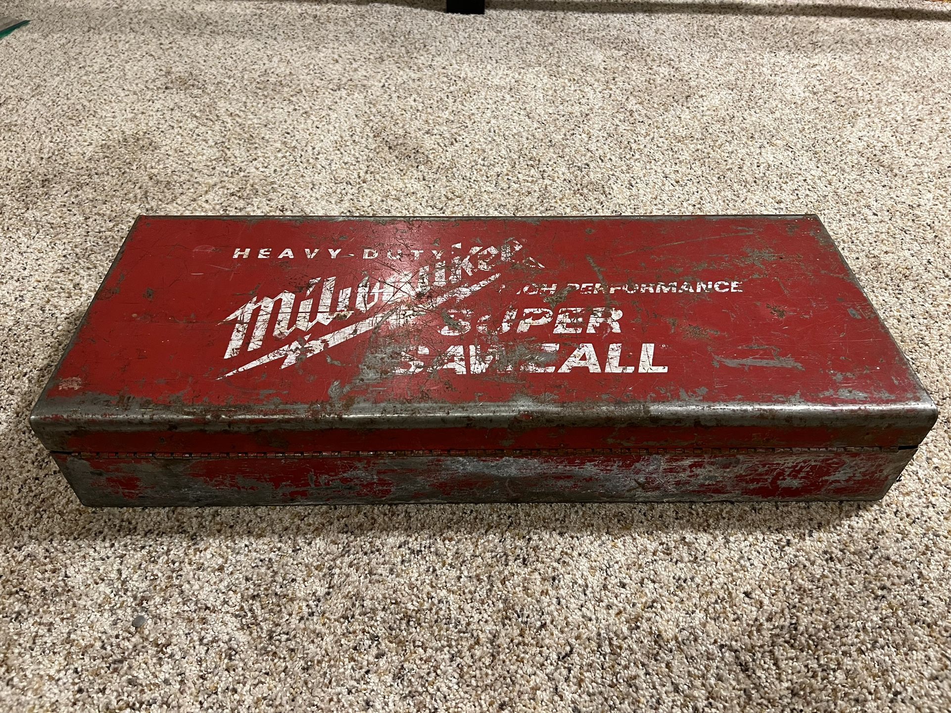Milwaukee 6527 Super Sawzall w/ Heavy Duty Metal Case I