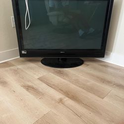 Hitachi 40”