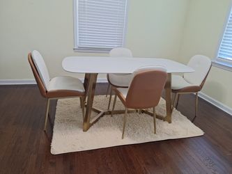 Dining Table with 4 chairs