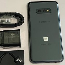 Samsung Galaxy S10e  , Unlocked  for all Company Carrier ,  Excellent Condition Like New 