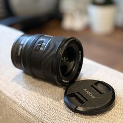 Emount Camera Lenses for Sale – Excellent Condition! 🎯