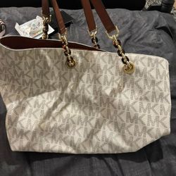 MK Purse