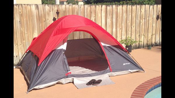 9’ X 7’ Dome Camping Tent - CAMPING TENT LIKE NEW! EASY SET UP