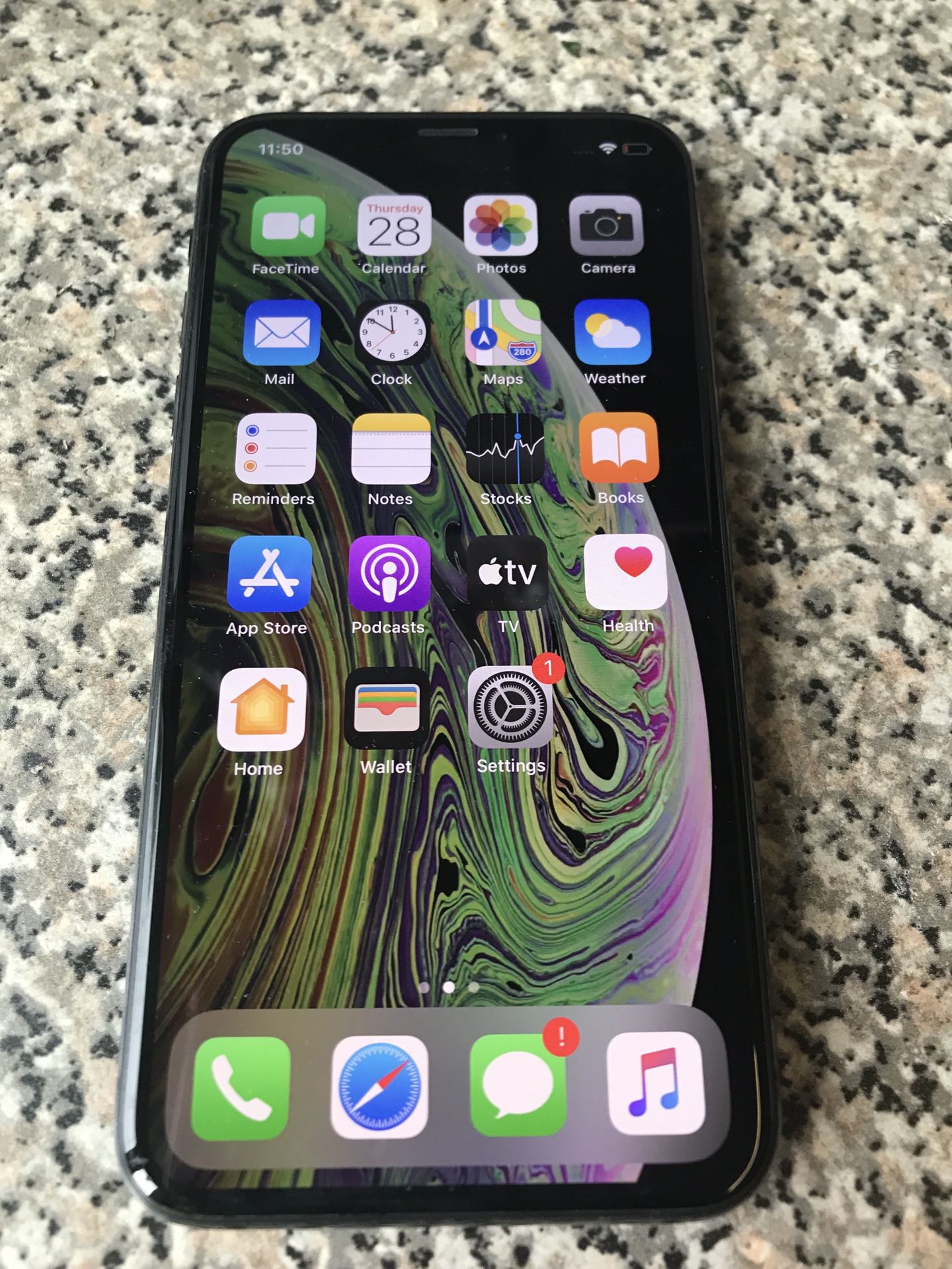 iPhone XS - 256gb - Unlocked any carrier - 500 cash Firm