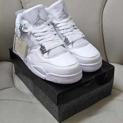 Jordan 4 Retro 