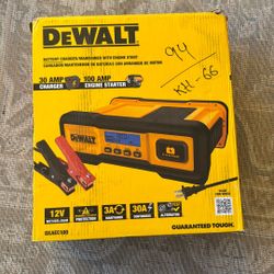 DEWALT 30-Amp Battery Charger and 3-Amp Maintainer DXAEC100. 