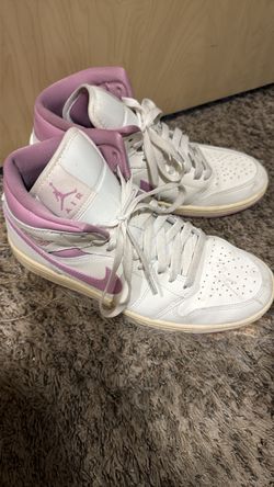 Woman’s Nike air Jordan shoes