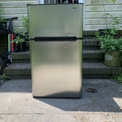 Refrigerator  Mini Tow Doors 