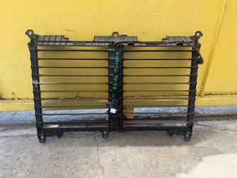 2022-2025 TOYOTA TUNDRA GRILLE SHUTTER