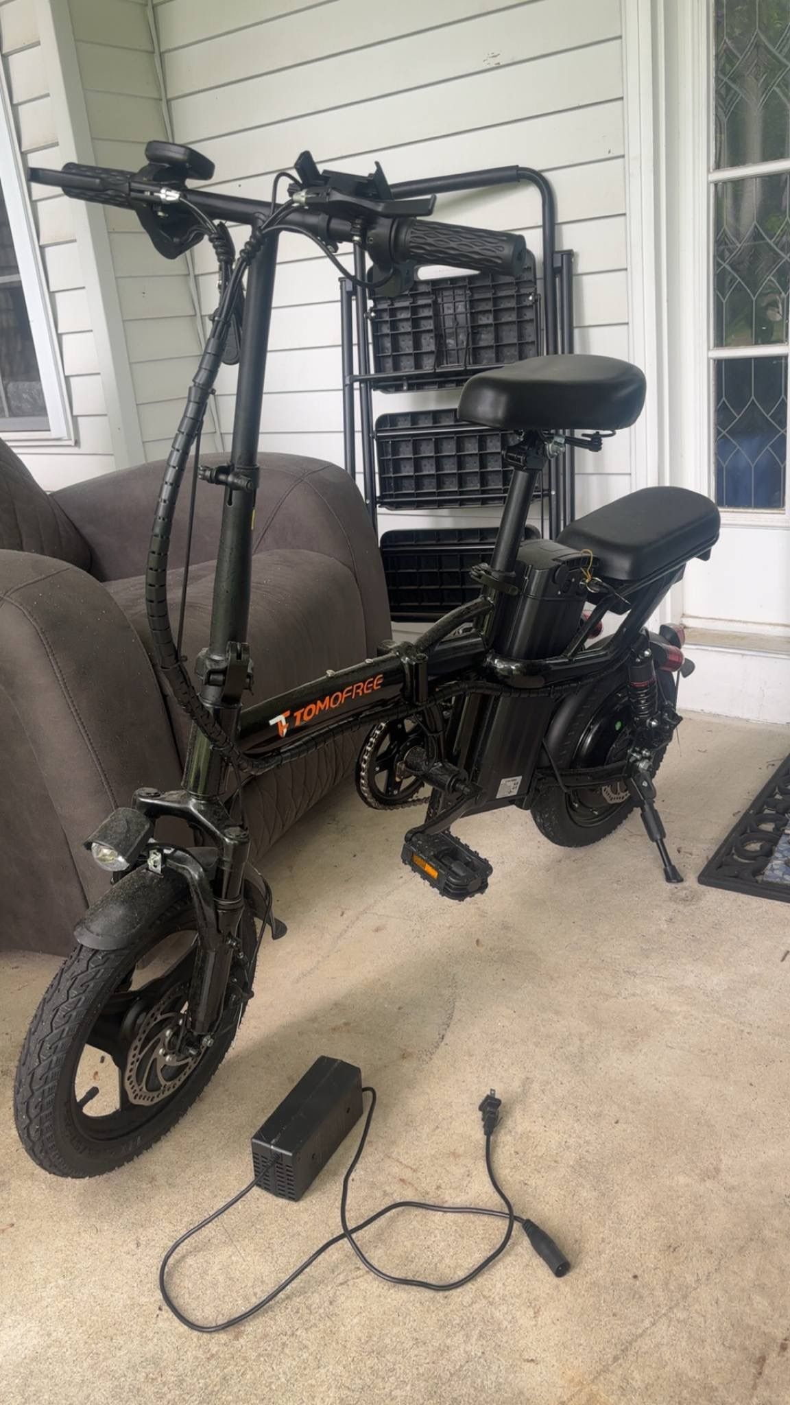 Electric Two Seater Bike With Charger In Like New Condition