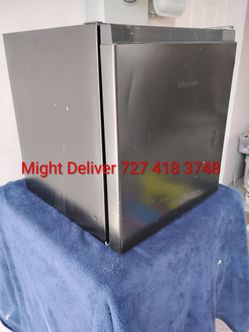 Mini Fridge/Freezer-Works Great Very Clean Might Deliver