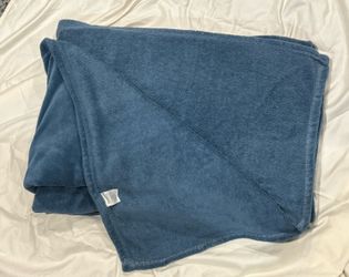Cannon Twin XL Solid Plush Blanket - Royal Blue, 90 x 68 Inches
