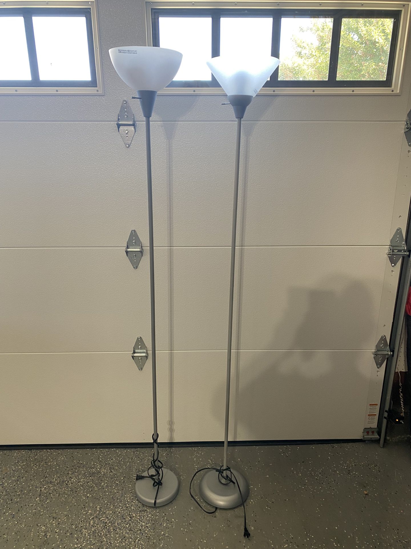 Floor lamps 