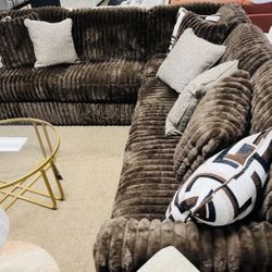 Stunning Cozy Nice Sectional!